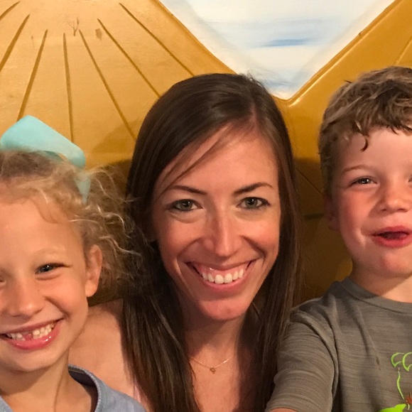 Meet your Posher, Juliana - Picture 3 of 3